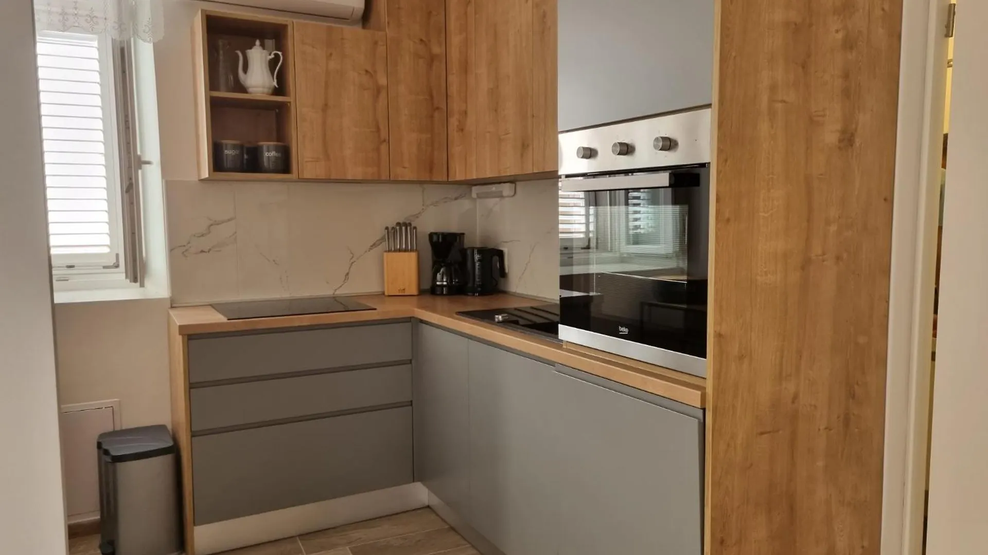 펜션 Vacation Home Bujas 파그 크로아티아